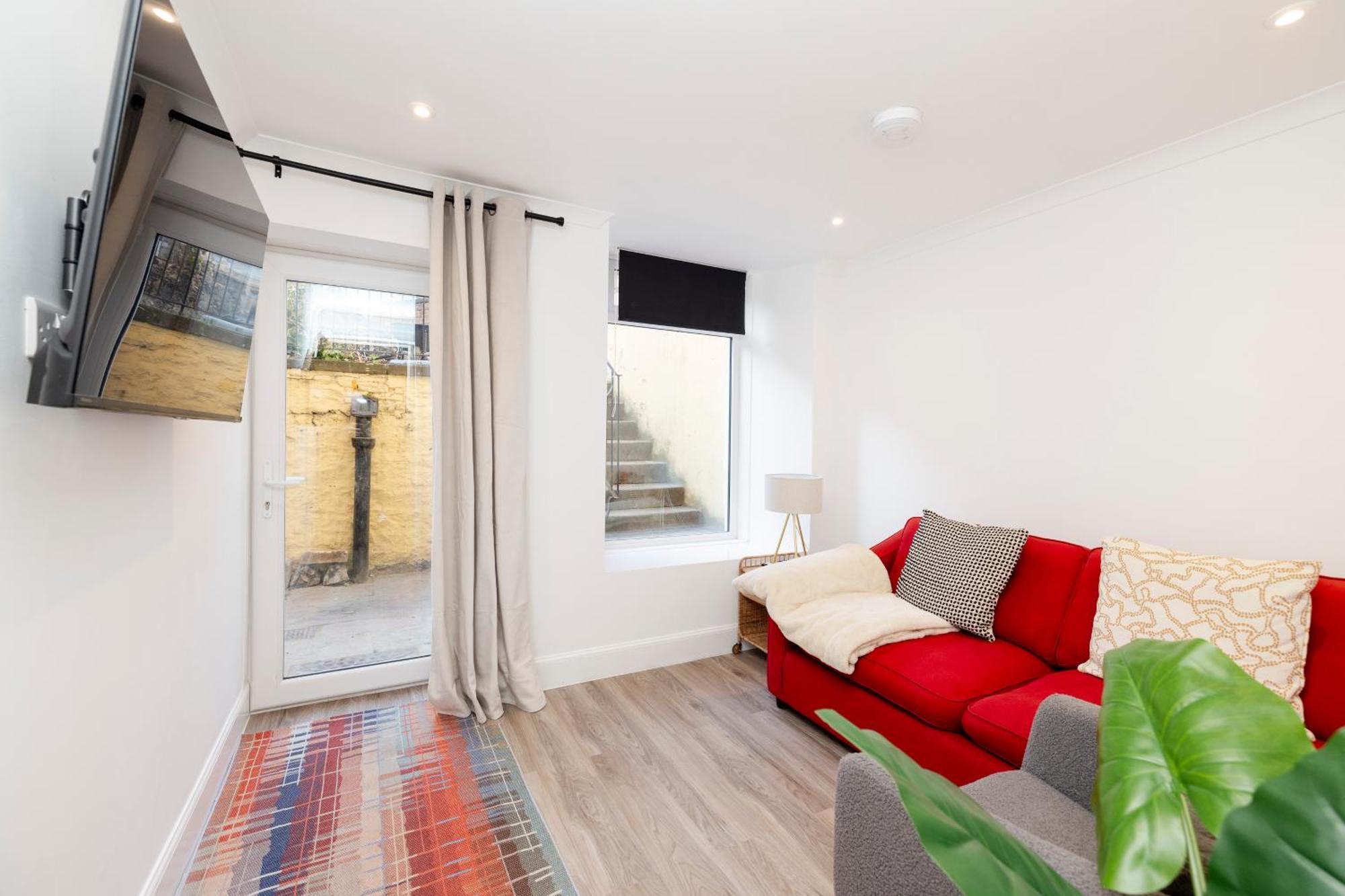 Joivy 3Br Flat In Haymarket With Free Parking Edimburgo Exterior foto