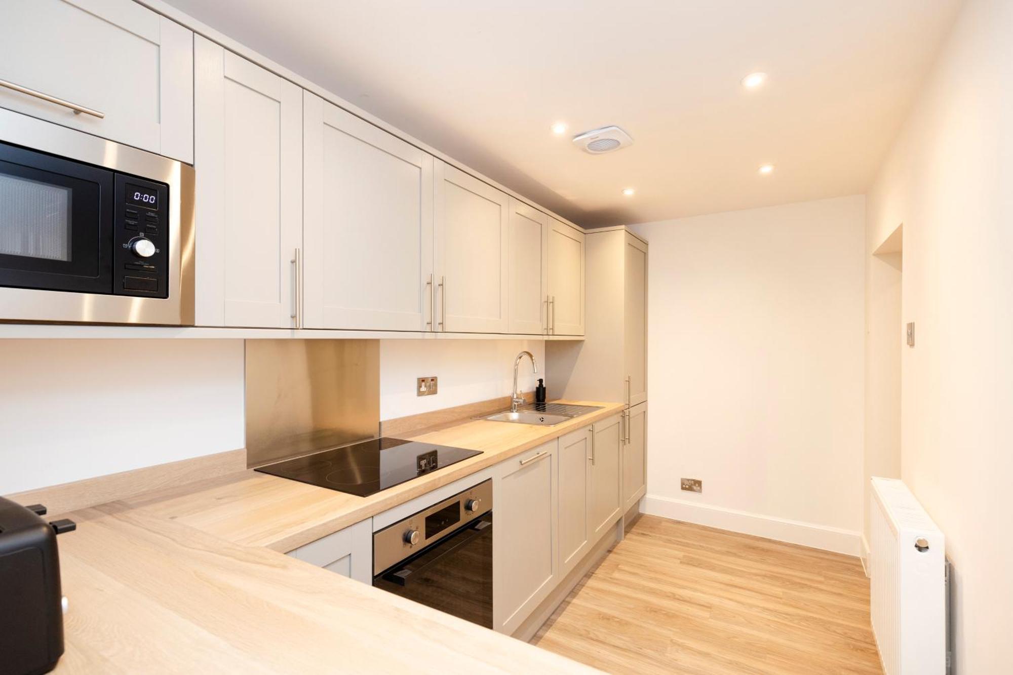 Joivy 3Br Flat In Haymarket With Free Parking Edimburgo Exterior foto